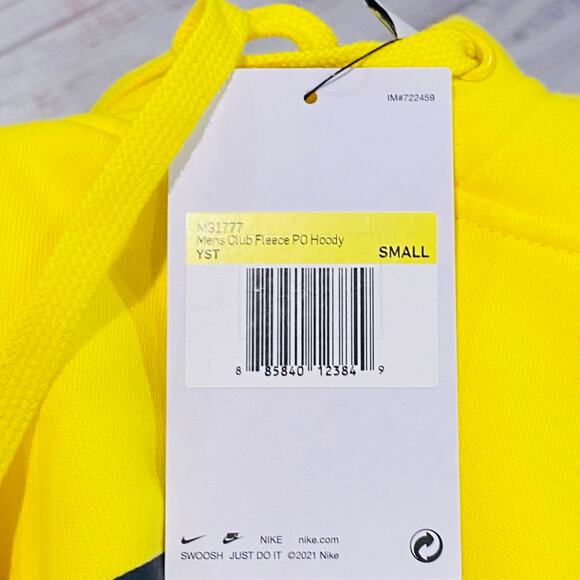 Nike Club América Hoodie Men’s Small Yellow Fleece Pullover NWT Streetwear - Picture 4 of 7